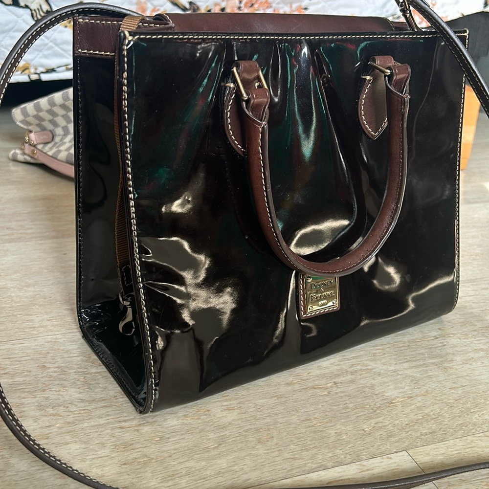 Dooney & Bourke crossbody bag